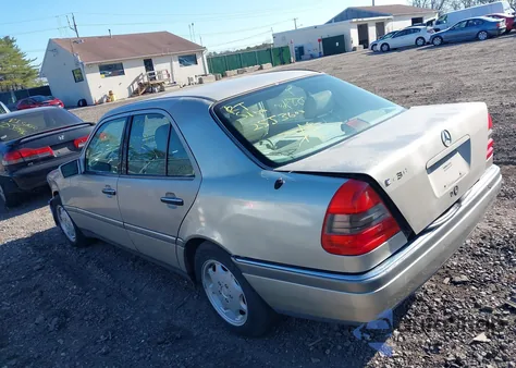 1997 Mercedes-Benz C 230 from USA, damaged, VIN WDBHA23E6VF506602